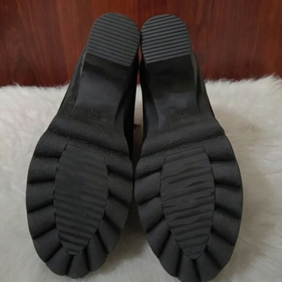 NIB JustFab black lace up chunky heel booties size 5.5 - Picture 4 of 5